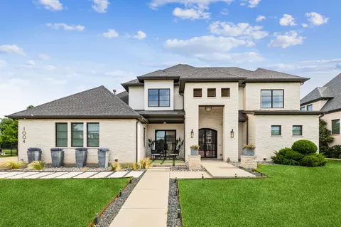 1004 Delacroix Dr, Southlake, TX 76092