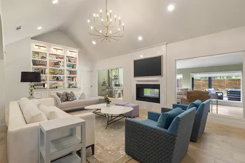 4016 Goodfellow Dr, Dallas, TX 75229