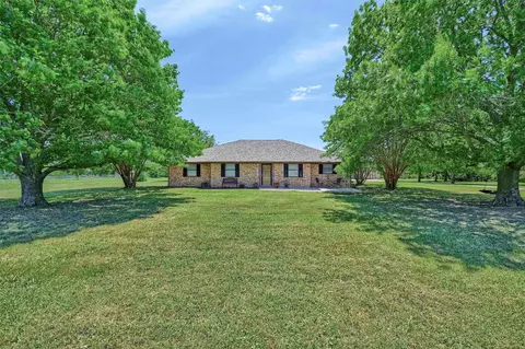 352 Choctaw Est Cir, Sherman, TX 75092