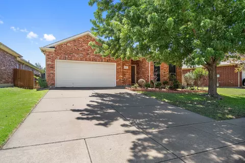6132 Farrah Dr, Fort Worth, TX 76131