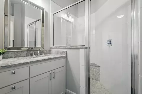 526 E Worth St, Grapevine, TX 76051 photo 29