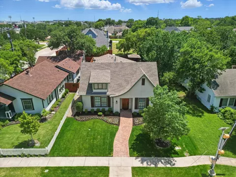 526 E Worth St, Grapevine, TX 76051 photo 37