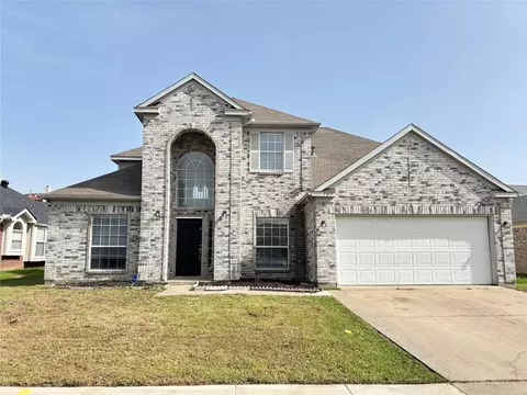 707 Claridge Dr, Arlington, TX 76018