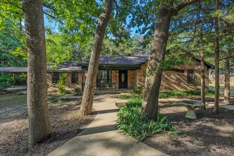 3562 Bent Oak St E, Greenville, TX 75401