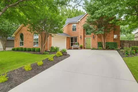 416 Parkview Dr, Trophy Club, TX 76262