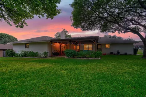 3720 Wharton Dr, Fort Worth, TX 76133