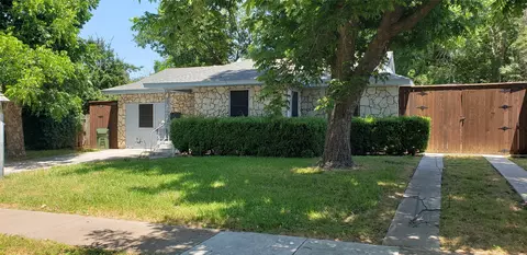 517 Gay St, Arlington, TX 76010