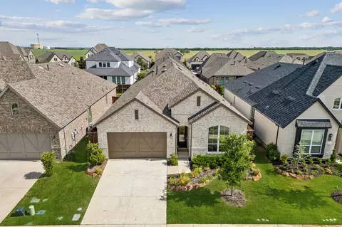 3105 Eccleston St, Celina, TX 75009 photo 2