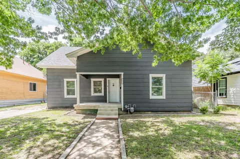 1112 E Leuda St, Fort Worth, TX 76104