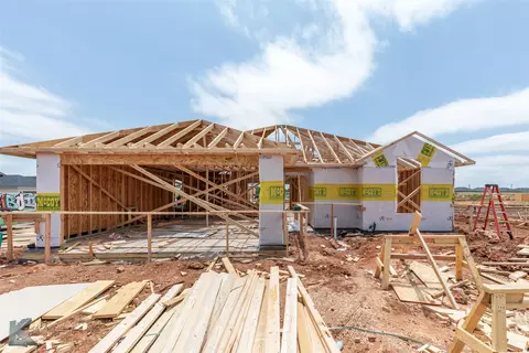 Exterior - 319 Showdown Rd, Abilene, TX 79602 photo 5 of 7