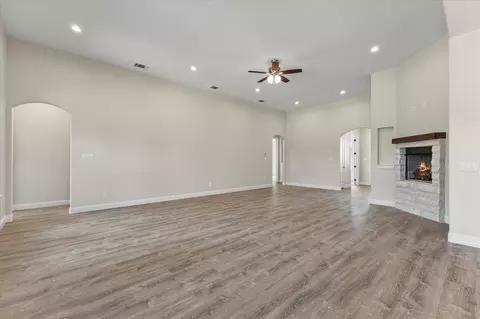Living - 2799 Fm-3218, Commerce, TX 75428 photo 2 of 3