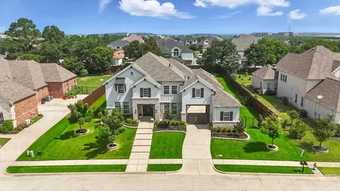 900 Charleston Dr, Southlake, TX 76092