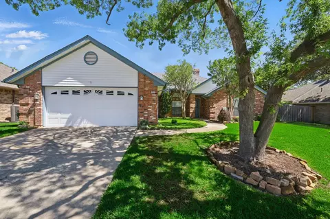 2521 Morningside Dr, Bedford, TX 76021