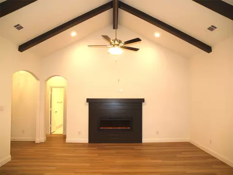 Living - 705 Raylan St, Springtown, TX 76082 photo 1 of 2