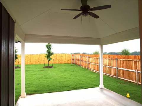Exterior - 705 Raylan St, Springtown, TX 76082 photo 3 of 4