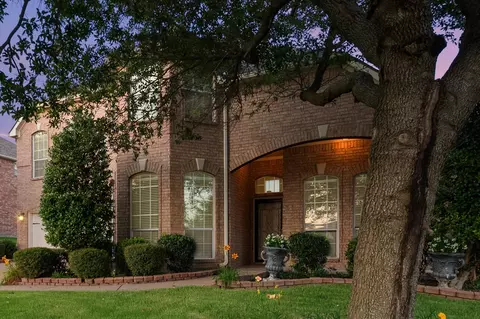 700 Sage Brush Dr, Weatherford, TX 76087