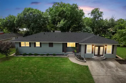 312 Mustang Dr, Woodway, TX 76712