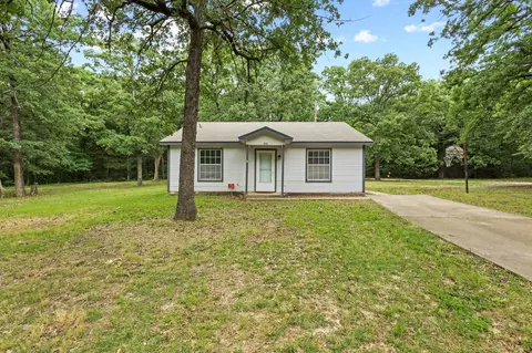 453 County Road 2521, Bonham, TX 75418