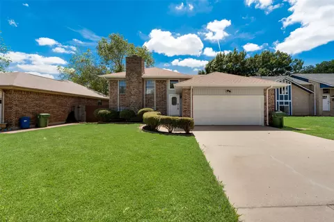 7616 Jamie Renee Ln, North Richland Hills, TX 76182