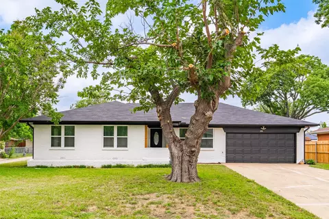 214 Betty Dr, Richardson, TX 75081