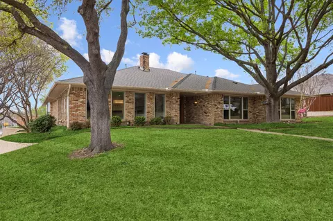 9201 Canter Dr, Dallas, TX 75231
