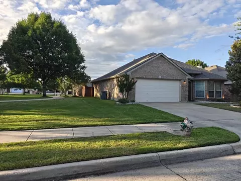 4415 Shady Elm Dr, Mansfield, TX 76063