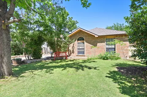 2204 Crestmeadow St, Denton, TX 76207