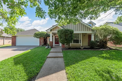 10513 Rayburn Way, Waco, TX 76708 photo 2