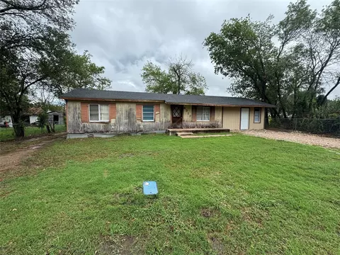 4312 Wheeler St, Bellmead, TX 76705