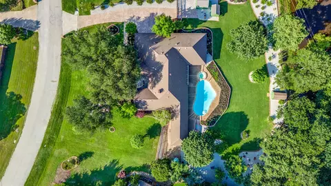 1345 Meadow Gln, Southlake, TX 76092