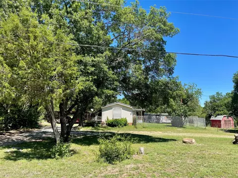 4725 Valley View Cir, Weatherford, TX 76087