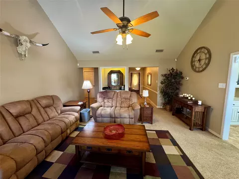 204 Mill Run Dr, Longview, TX 75604 photo 3