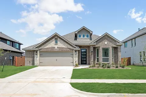 141 Claywood Dr, Glenn Heights, TX 75154