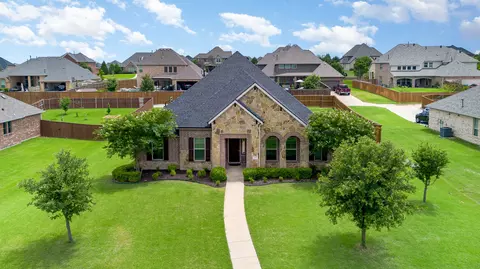 372 Ash Brook Ln, Sunnyvale, TX 75182