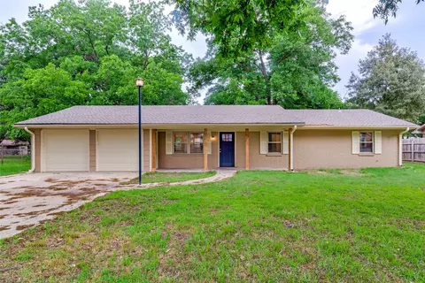 505 Locust St, Edgewood, TX 75117
