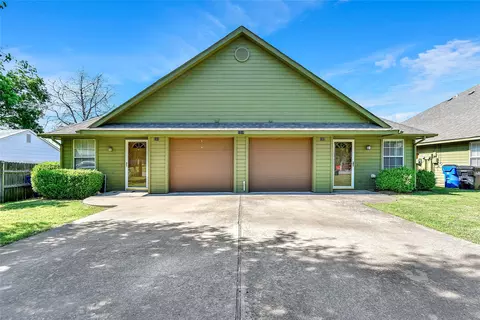 1014 W Coffin St, Denison, TX 75020