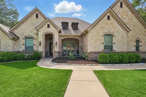 1447 Cimarron Trl, Hurst, TX 76053