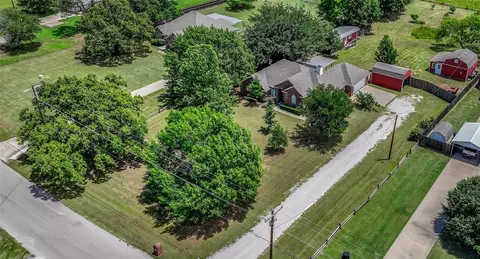 121 Sanchez Creek Ct, Weatherford, TX 76088