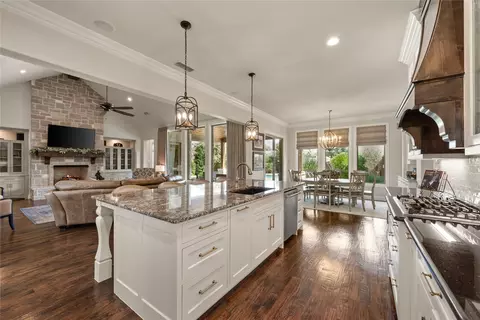 Kitchen - 2202 Lyons Ct, Midlothian, TX 76065 photo 3 of 6