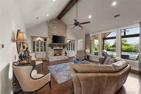Living - 2202 Lyons Ct, Midlothian, TX 76065 photo 1 of 3