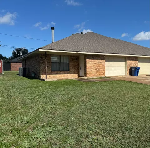 1713 Carrington, Glenn Heights, TX 75154