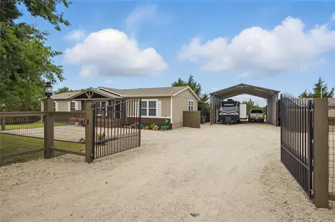 1660 County Road 4109, Campbell, TX 75422