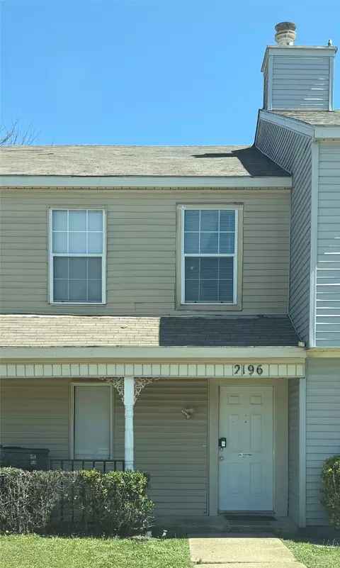 2196 Aspen St, Dallas, TX 75227