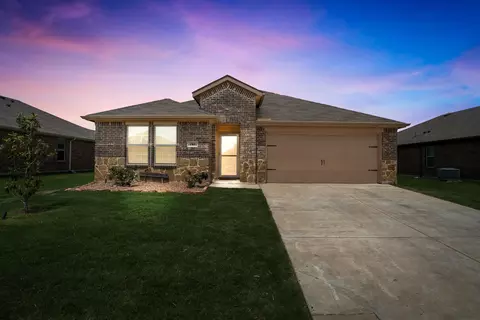 737 Meadow Creek Ln, Royse City, TX 75189