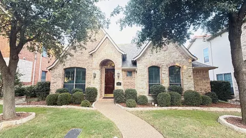 8712 Laurel Canyon Rd, Irving, TX 75063