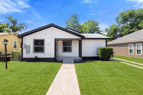 3911 Polly St, Dallas, TX 75210