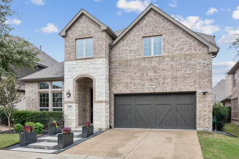 5024 Amande Ave, Lewisville, TX 75056