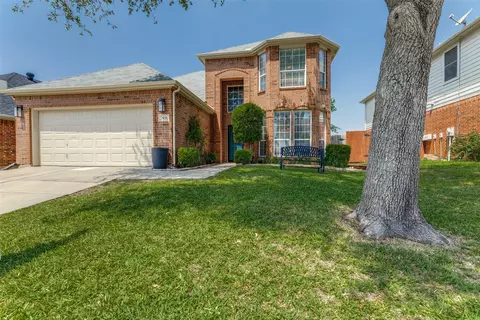7851 Park Downs Dr, Fort Worth, TX 76137