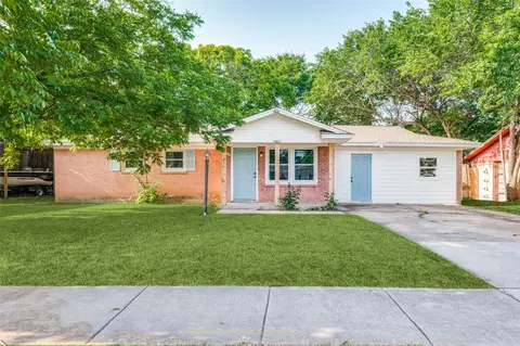 6632 Avalon Dr, Watauga, TX 76148