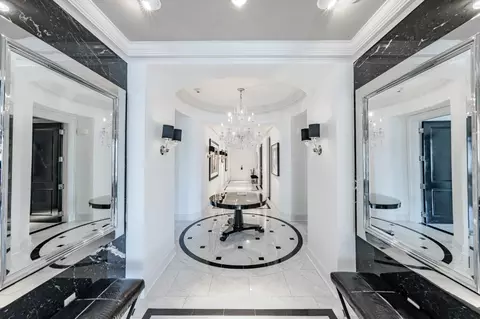 2525 N Pearl St #1704, Dallas, TX 75201
